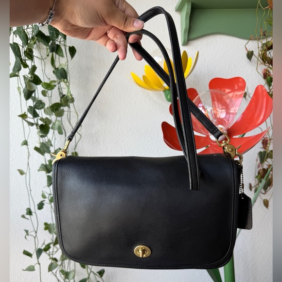 90s Vintage Black Coach Penny Turnlock Crossbody - Picture 1 of 11